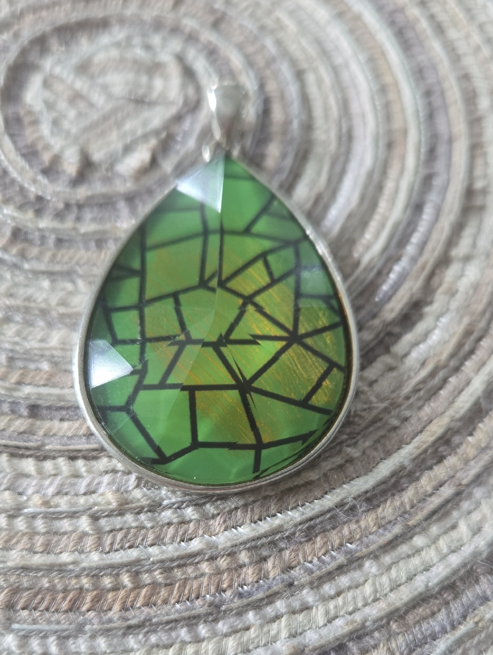 Green Teardrop Mosaic Pendant Necklace - Women Jewelry NWOT